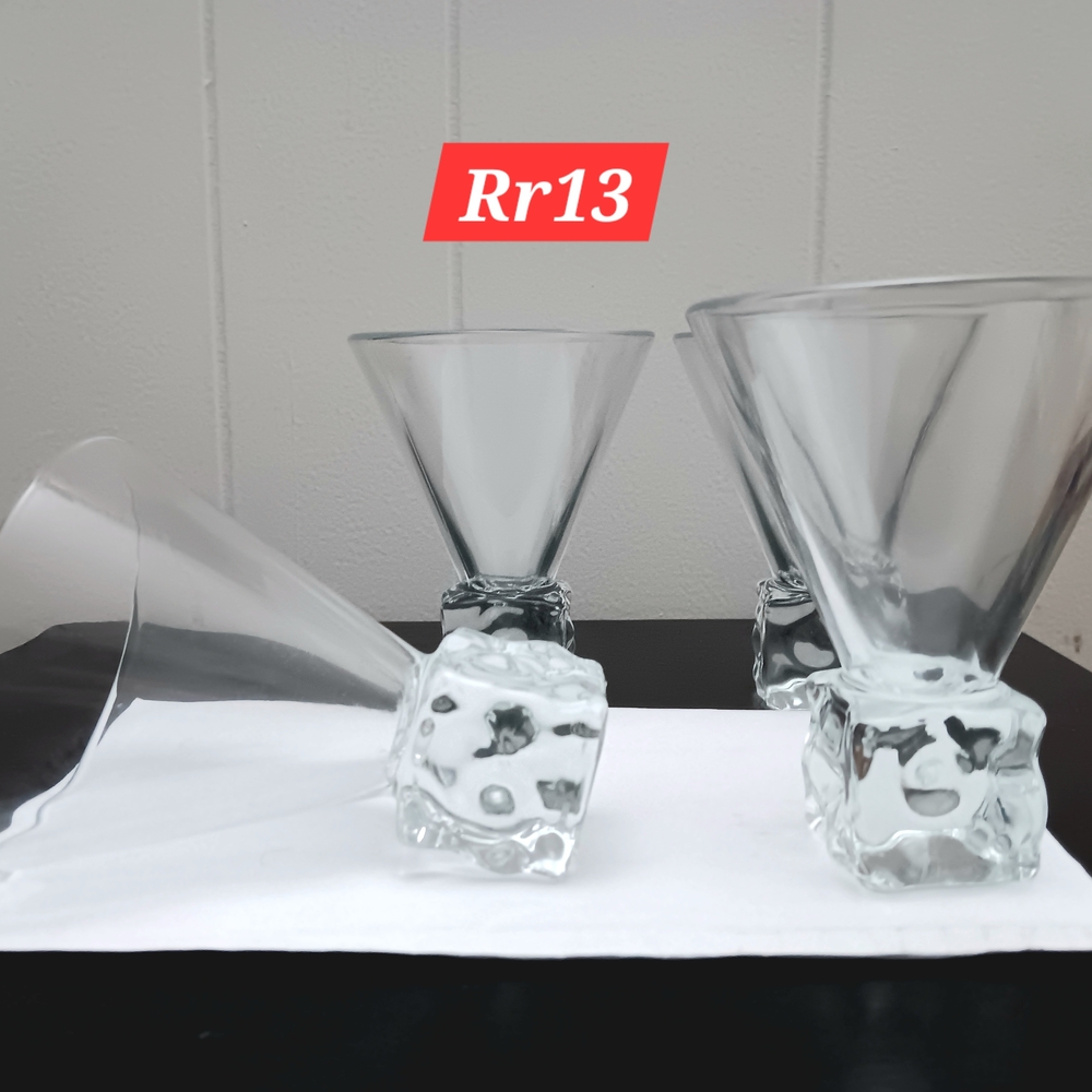 Elegant Clear Glass Vases